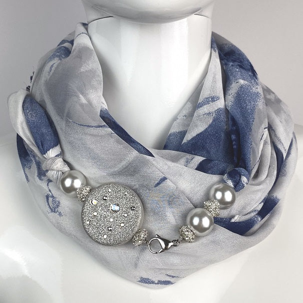 Sciarpa con Dettaglio Gioiello - Brillissima  - Bianco Grigio Blu - Tondo Argento