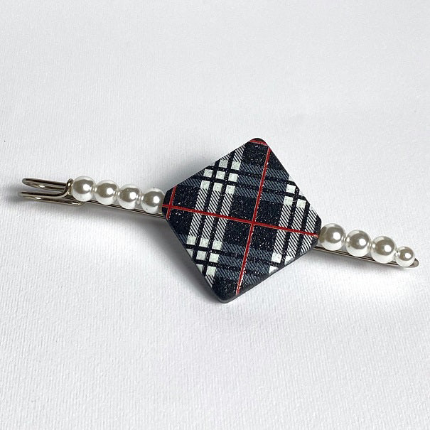 Spilla Gioiello Artigianale Tartan Nero